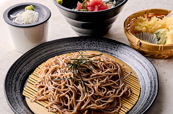海老と季節の野菜天ざる蕎麦(又はうどん)