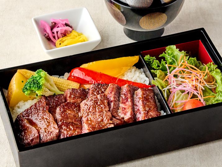 黒毛和牛のステーキ重