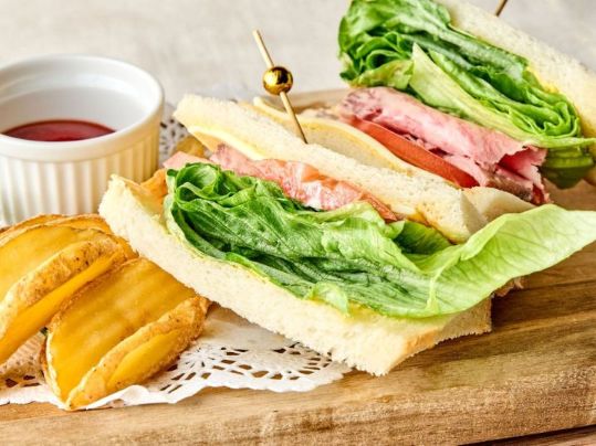 自家製ローストビーフサンド