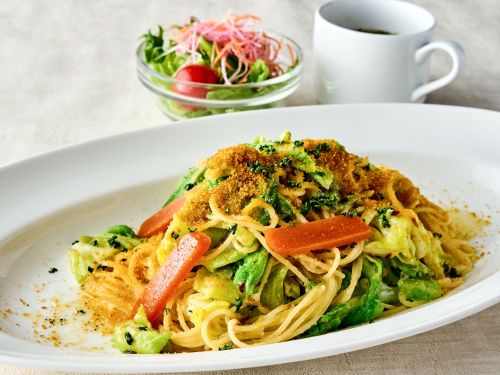 春キャベツとアンチョビパスタ
